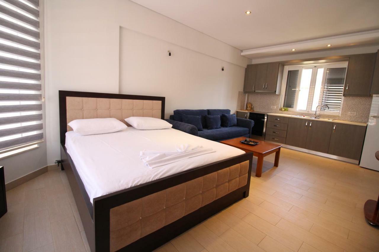 Apartments & Studios Ardian-Mandi Sarande-Albania エクステリア 写真